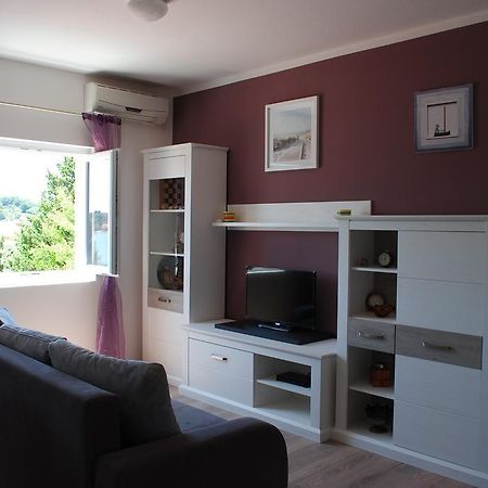 Ante Carov Apartment Verunić Kültér fotó