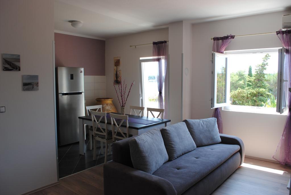 Ante Carov Apartment Verunić Kültér fotó